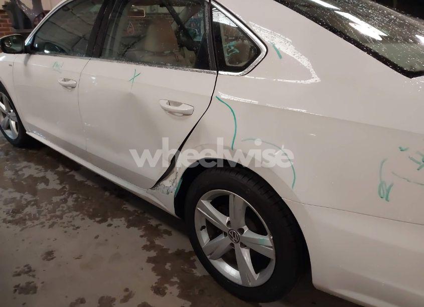 Photo 6 of 2014 Volkswagen Passat 1.8T WOLFSBURG EDITION (VIN 1VWAT7A33EC021599)