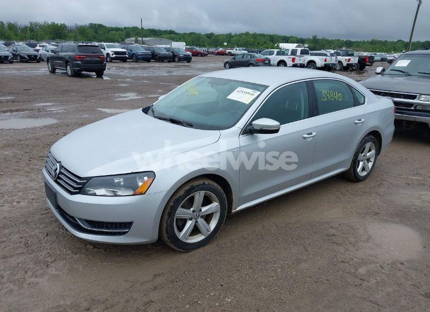 Photo 2 of 2014 Volkswagen Passat 1.8T WOLFSBURG EDITION (VIN 1VWAT7A33EC035714)