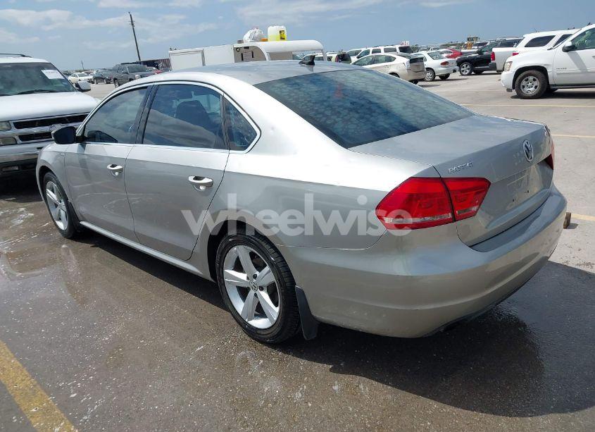 Photo 3 of 2014 Volkswagen Passat 1.8T WOLFSBURG EDITION (VIN 1VWAT7A33EC038497)