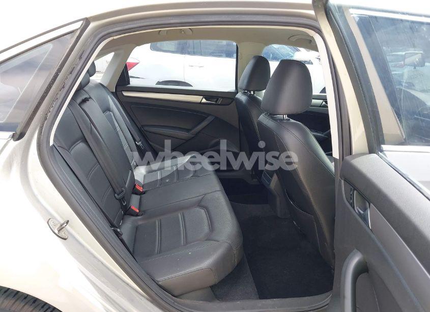 Photo 8 of 2014 Volkswagen Passat 1.8T WOLFSBURG EDITION (VIN 1VWAT7A33EC038497)