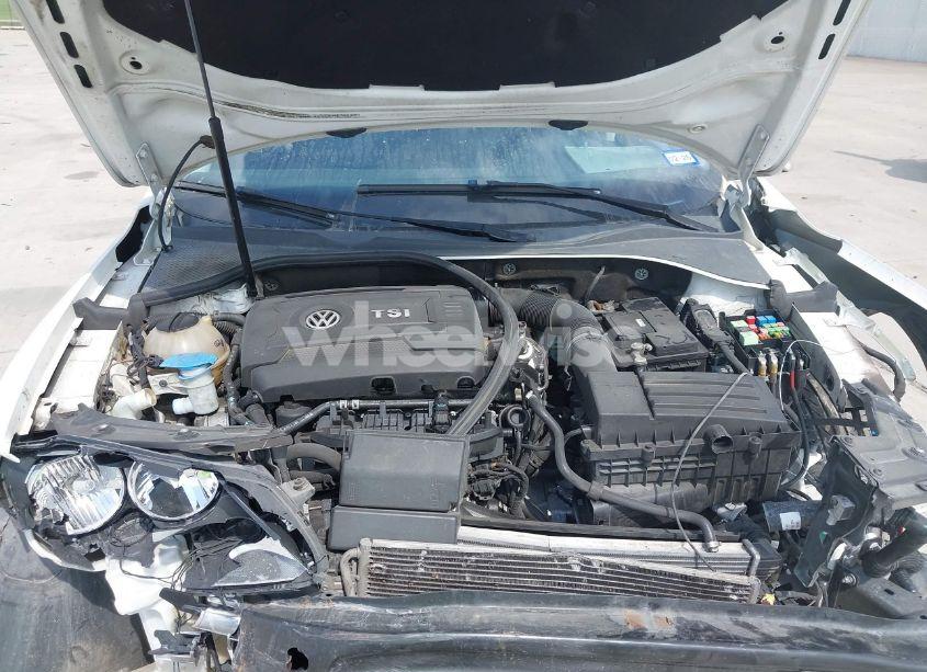 Photo 10 of 2014 Volkswagen Passat 1.8T WOLFSBURG EDITION (VIN 1VWAT7A33EC038693)