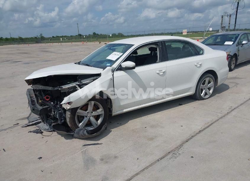 Photo 2 of 2014 Volkswagen Passat 1.8T WOLFSBURG EDITION (VIN 1VWAT7A33EC038693)