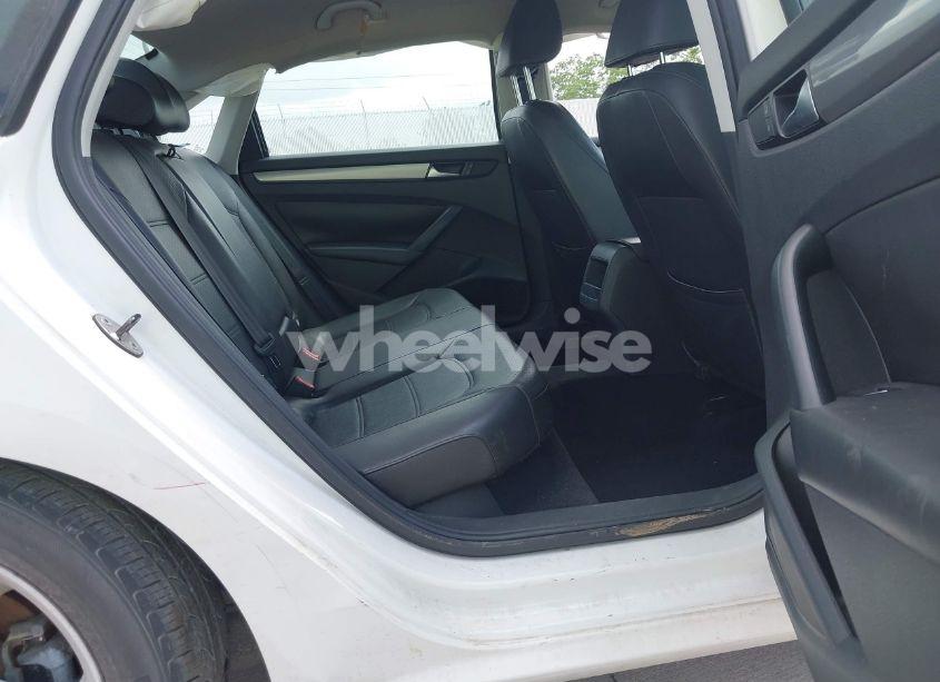 Photo 8 of 2014 Volkswagen Passat 1.8T WOLFSBURG EDITION (VIN 1VWAT7A33EC038693)