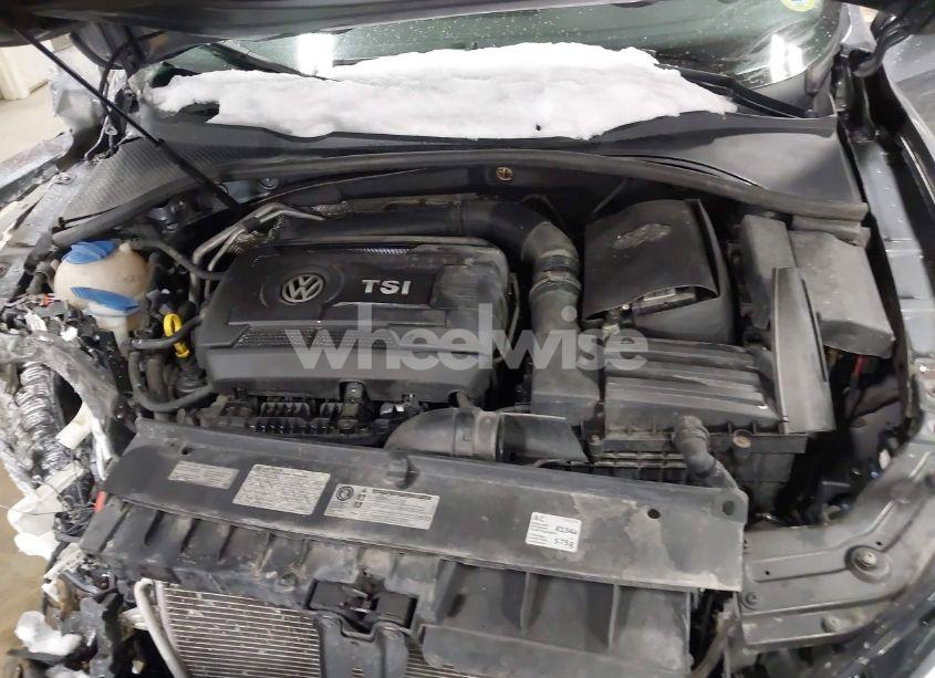 Photo 10 of 2014 Volkswagen Passat 1.8T WOLFSBURG EDITION (VIN 1VWAT7A33EC040329)