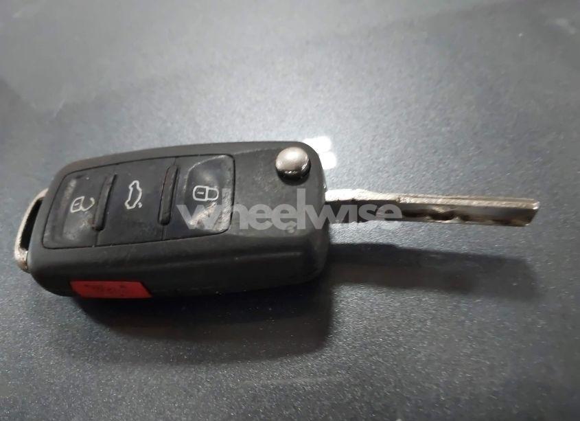 Photo 11 of 2014 Volkswagen Passat 1.8T WOLFSBURG EDITION (VIN 1VWAT7A33EC040329)