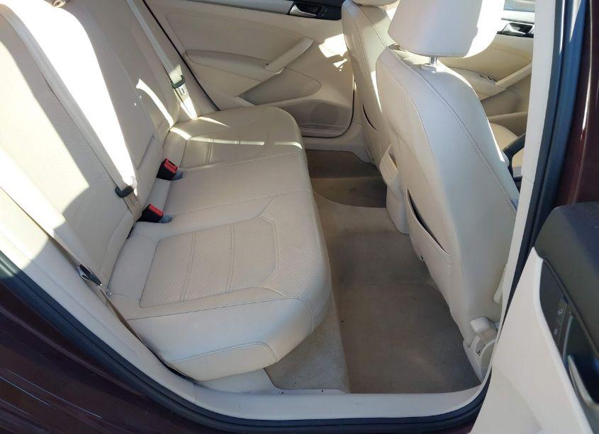 Photo 8 of 2014 Volkswagen Passat 1.8T WOLFSBURG EDITION (VIN 1VWAT7A33EC058264)