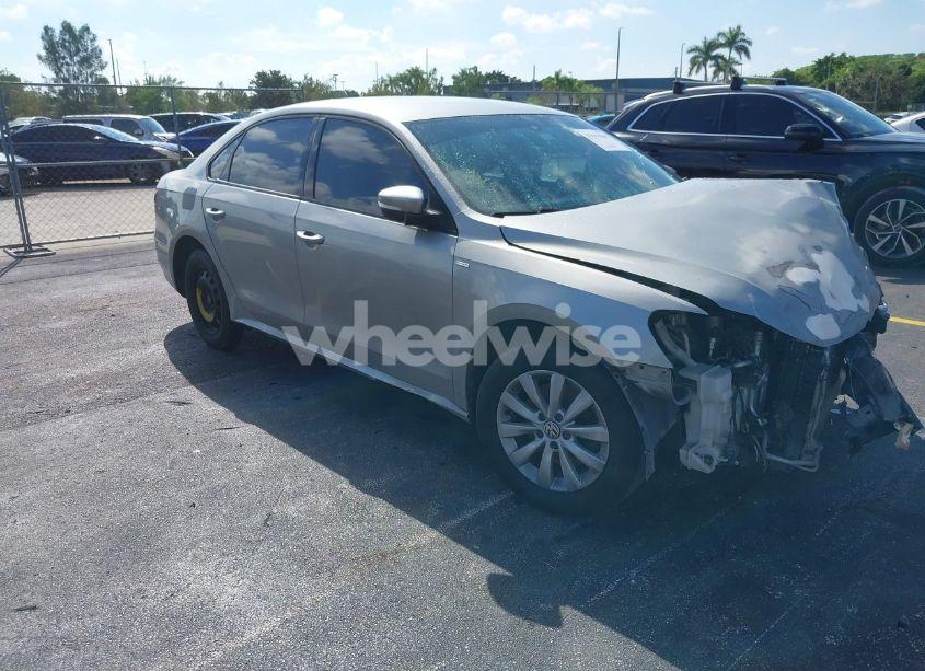 2014 Volkswagen Passat 1.8T WOLFSBURG EDITION (VIN 1VWAT7A33EC068969) main photo