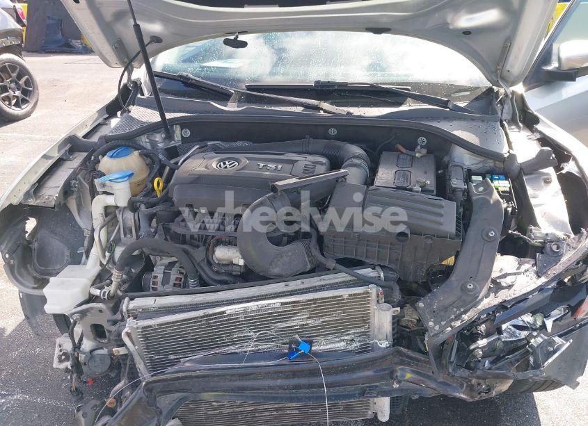 Photo 10 of 2014 Volkswagen Passat 1.8T WOLFSBURG EDITION (VIN 1VWAT7A33EC068969)