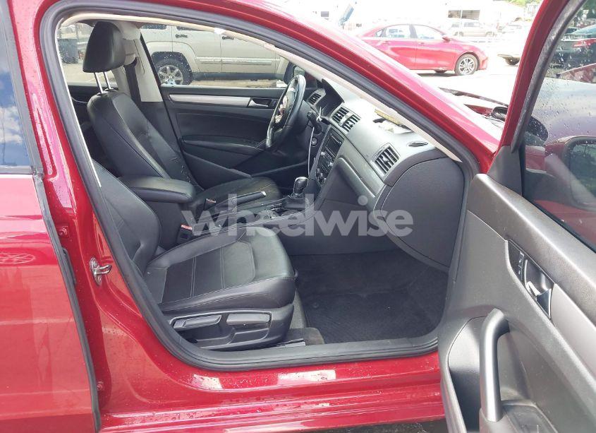 Photo 5 of 2015 Volkswagen Passat 1.8T WOLFSBURG EDITION (VIN 1VWAT7A33FC011074)