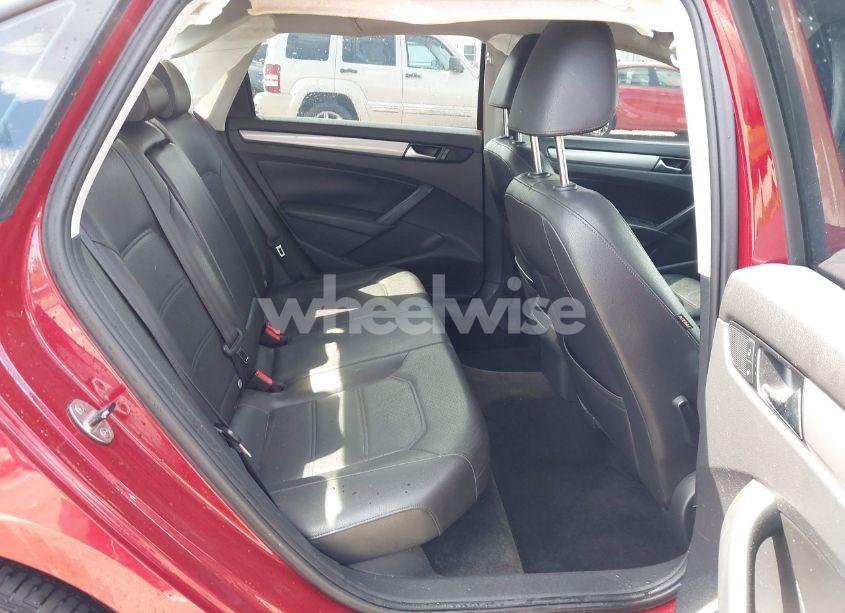 Photo 8 of 2015 Volkswagen Passat 1.8T WOLFSBURG EDITION (VIN 1VWAT7A33FC011074)