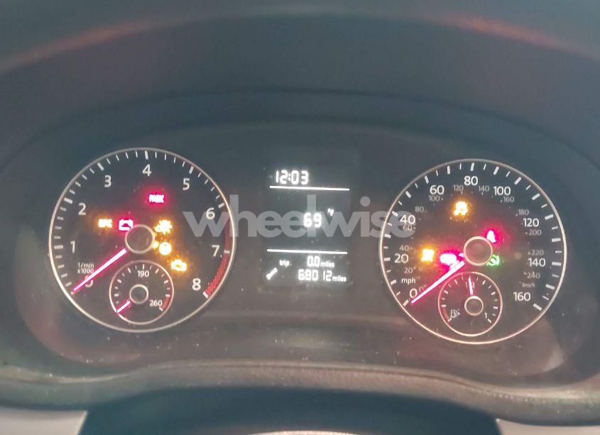 Photo 7 of 2015 Volkswagen Passat 1.8T S (VIN 1VWAT7A33FC012502)