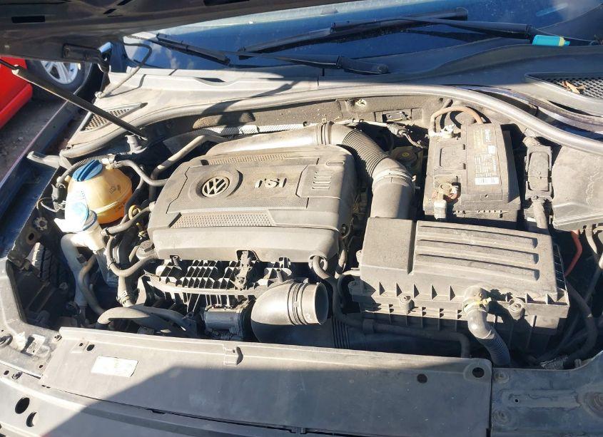 Photo 10 of 2015 Volkswagen Passat 1.8T WOLFSBURG EDITION (VIN 1VWAT7A33FC051929)