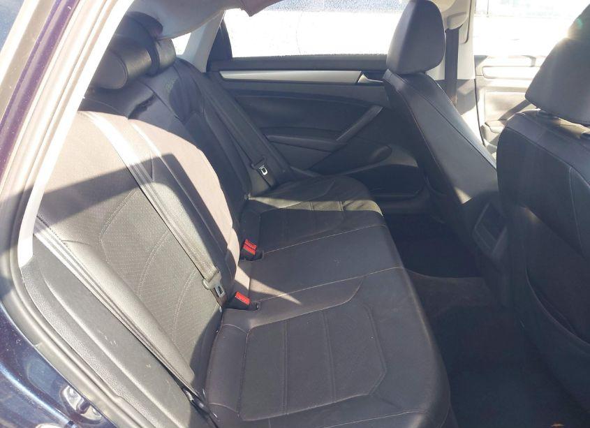Photo 8 of 2015 Volkswagen Passat 1.8T WOLFSBURG EDITION (VIN 1VWAT7A33FC051929)