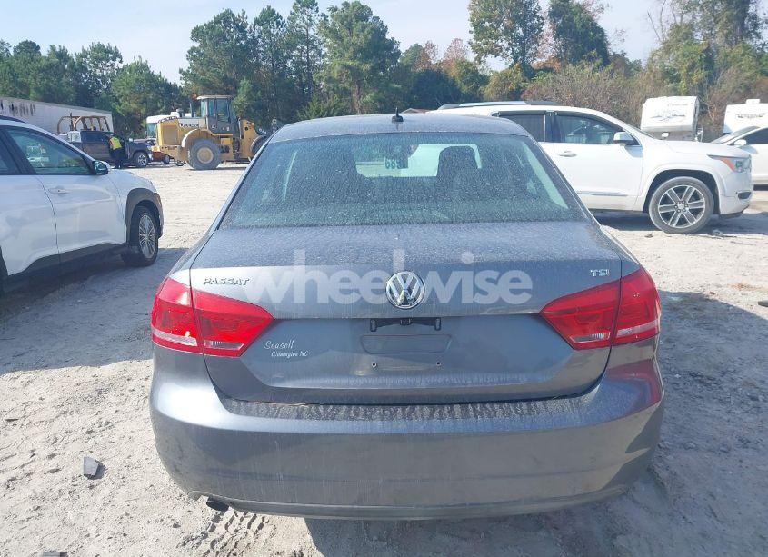 Photo 16 of 2015 Volkswagen Passat 1.8T S (VIN 1VWAT7A33FC053258)