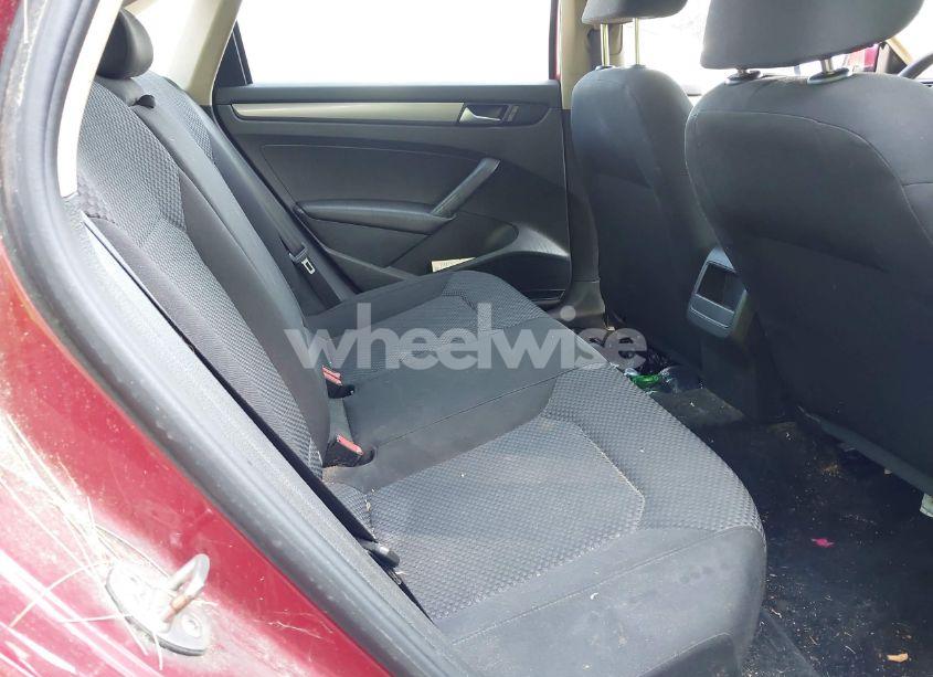 Photo 8 of 2015 Volkswagen Passat 1.8T S (VIN 1VWAT7A33FC095039)