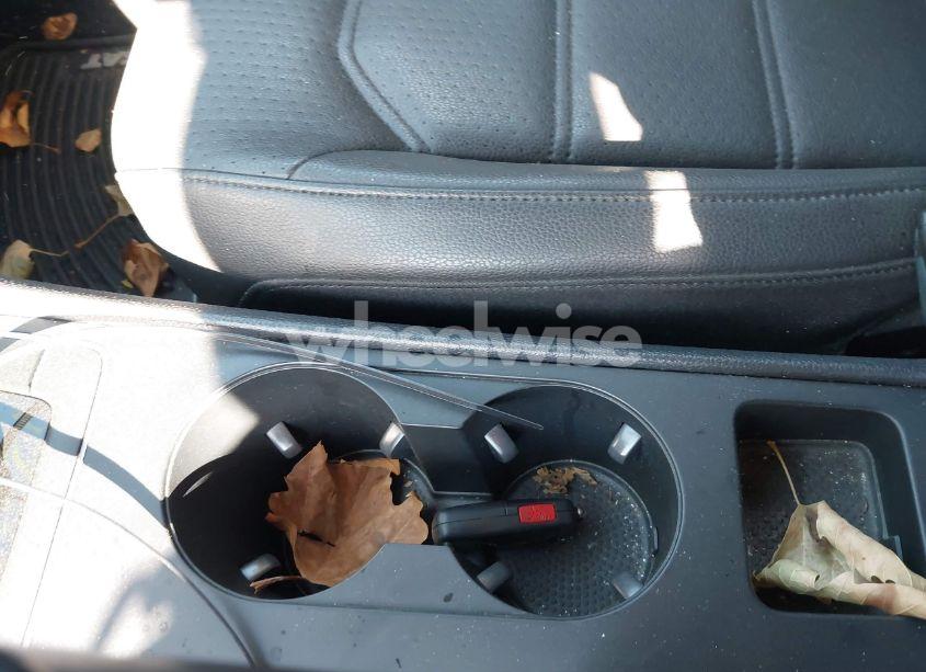 Photo 11 of 2015 Volkswagen Passat 1.8T LIMITED EDITION (VIN 1VWAT7A33FC095512)