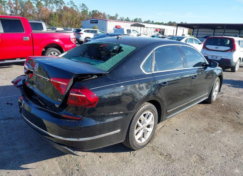 Photo 4 of 2016 Volkswagen Passat 1.8T S (VIN 1VWAT7A33GC008080)