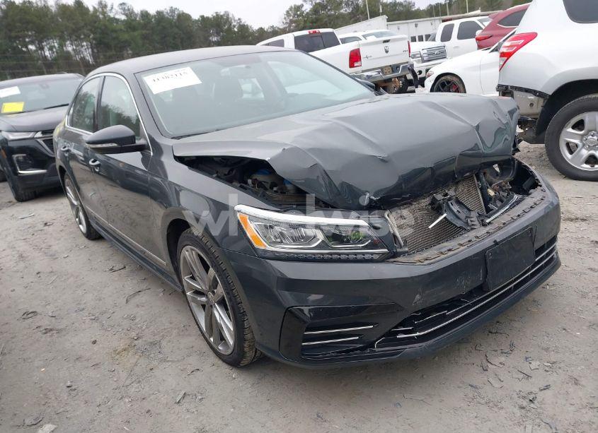 2016 Volkswagen Passat 1.8T R-LINE (VIN 1VWAT7A33GC061751) main photo