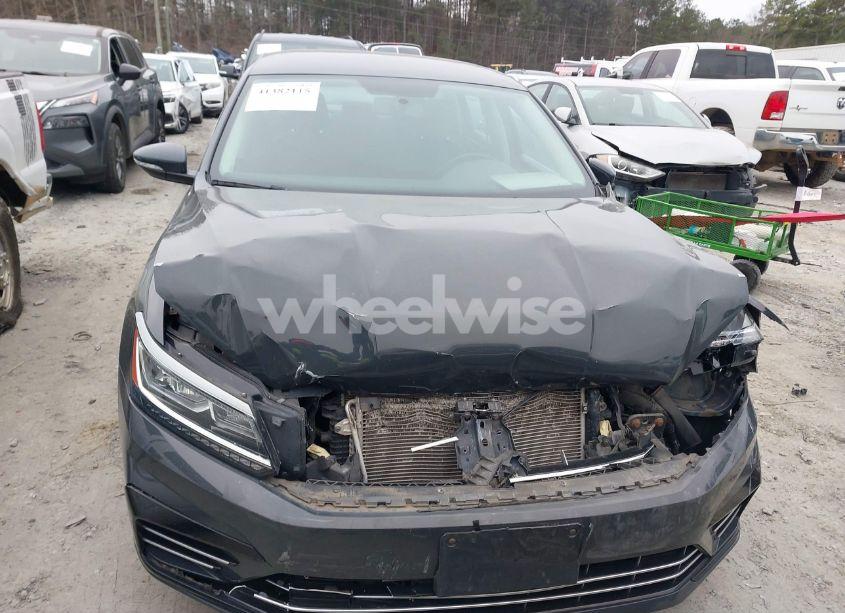 Photo 12 of 2016 Volkswagen Passat 1.8T R-LINE (VIN 1VWAT7A33GC061751)