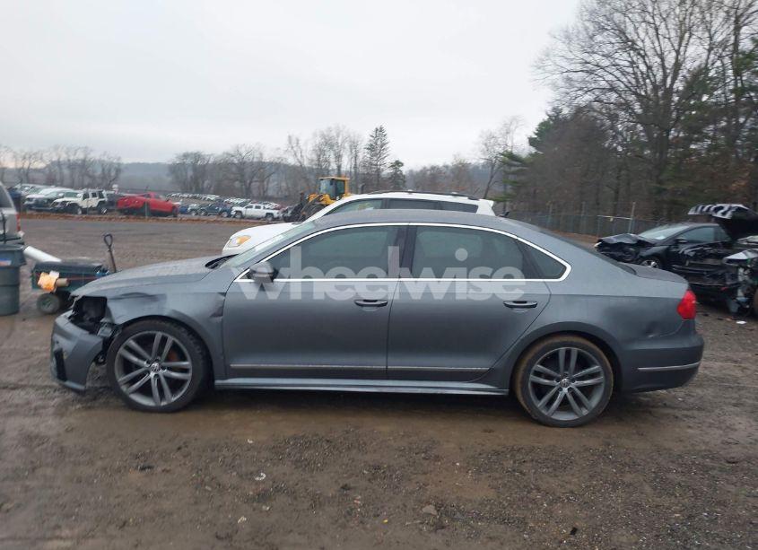 Photo 15 of 2016 Volkswagen Passat 1.8T R-LINE (VIN 1VWAT7A33GC066822)