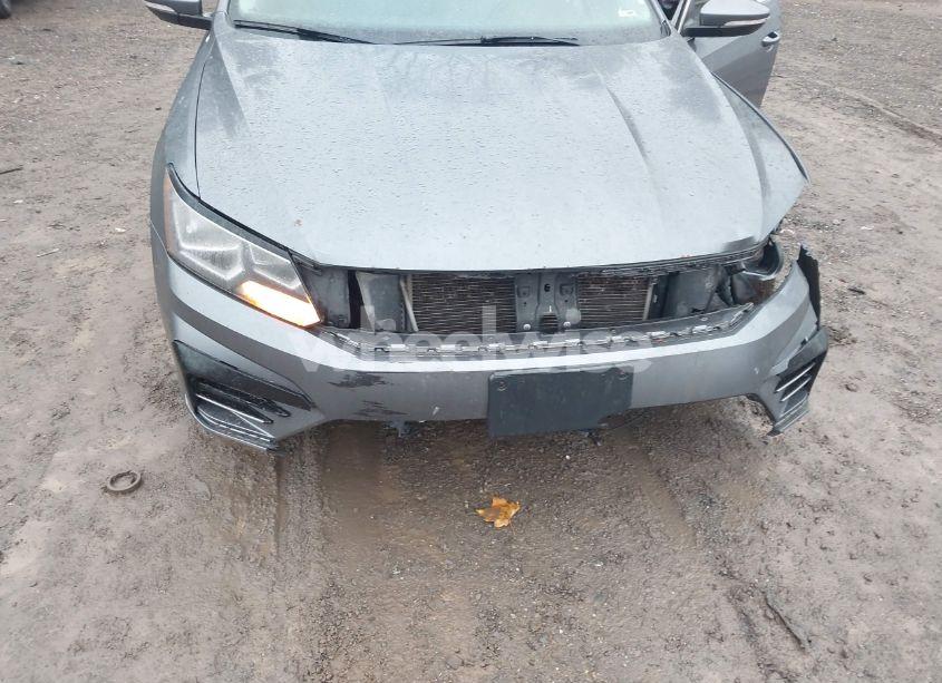 Photo 18 of 2016 Volkswagen Passat 1.8T R-LINE (VIN 1VWAT7A33GC066822)