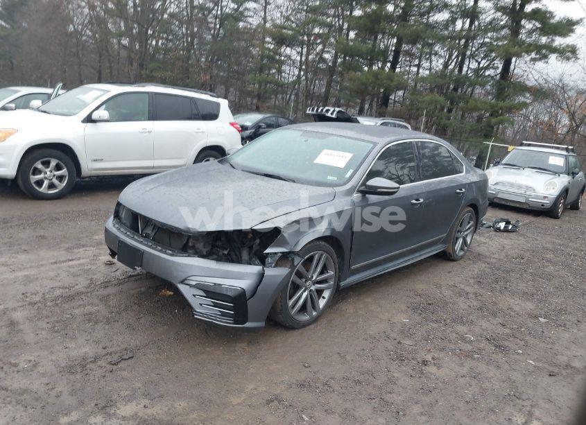 Photo 2 of 2016 Volkswagen Passat 1.8T R-LINE (VIN 1VWAT7A33GC066822)