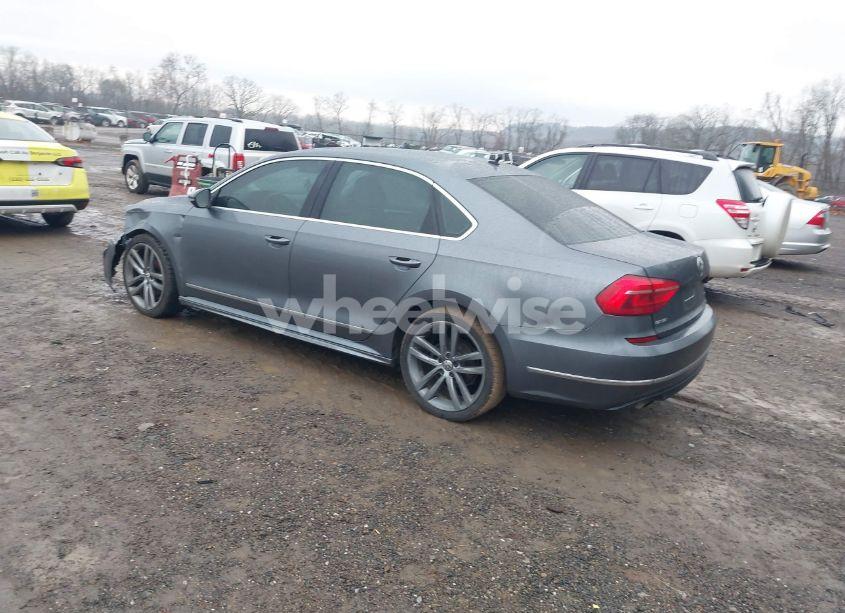 Photo 3 of 2016 Volkswagen Passat 1.8T R-LINE (VIN 1VWAT7A33GC066822)