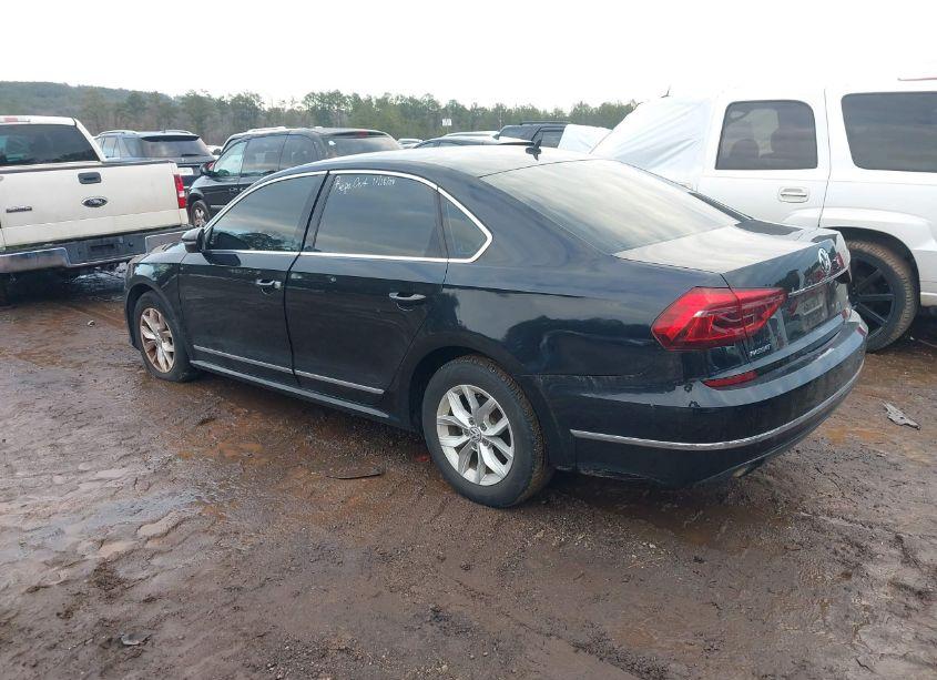 Photo 3 of 2017 Volkswagen Passat 1.8T S (VIN 1VWAT7A33HC026502)