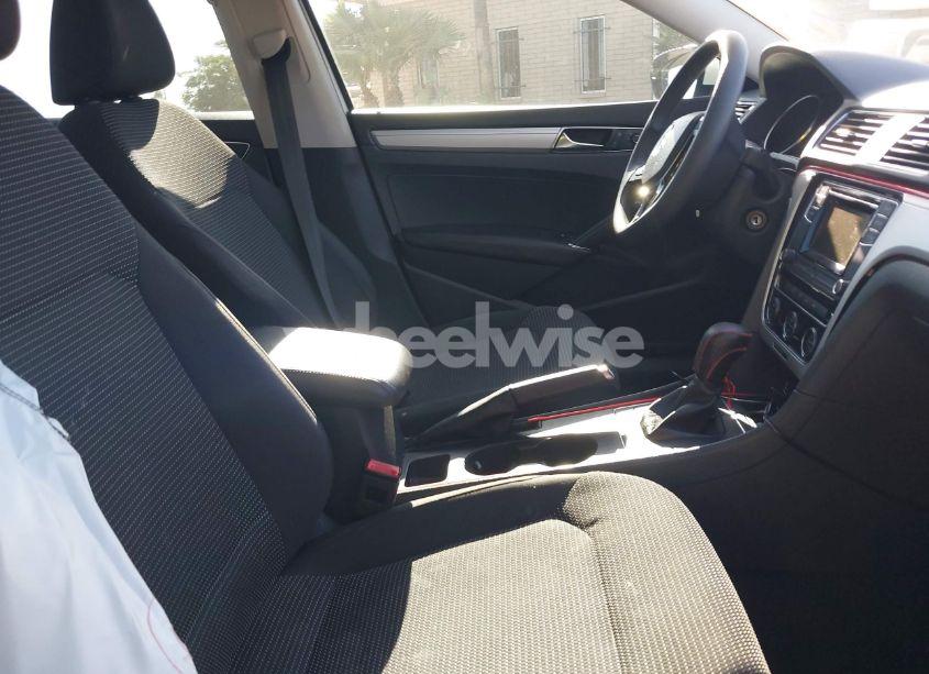 Photo 5 of 2017 Volkswagen Passat 1.8T S (VIN 1VWAT7A33HC083492)