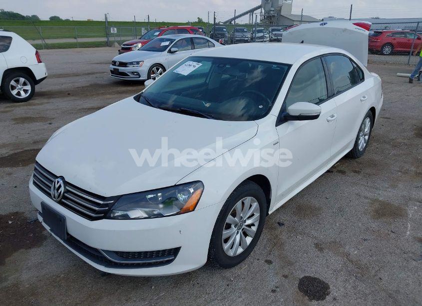Photo 2 of 2014 Volkswagen Passat 1.8T WOLFSBURG EDITION (VIN 1VWAT7A34EC061268)