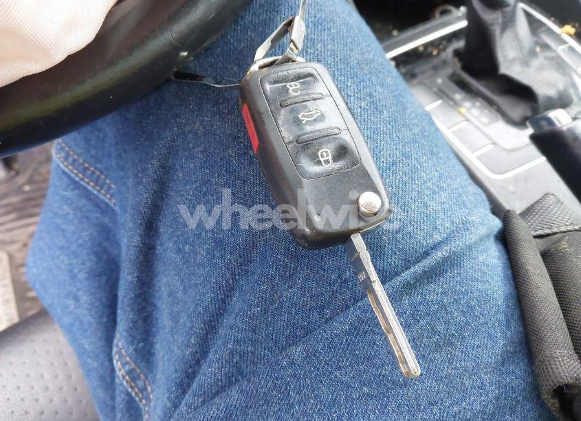 Photo 11 of 2014 Volkswagen Passat 1.8T WOLFSBURG EDITION (VIN 1VWAT7A34EC088891)