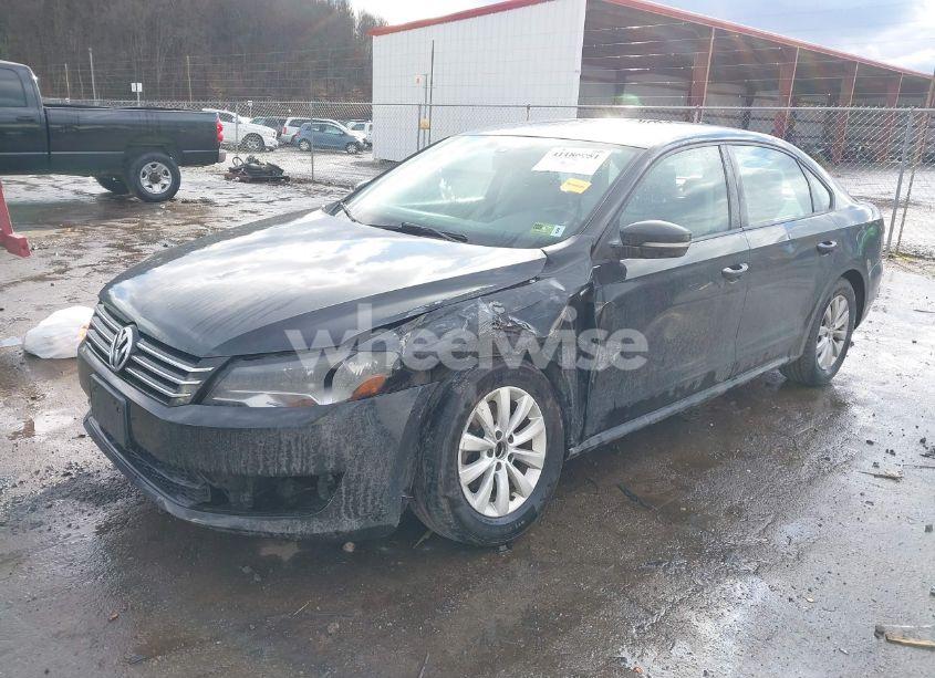 Photo 2 of 2014 Volkswagen Passat 1.8T WOLFSBURG EDITION (VIN 1VWAT7A34EC088891)