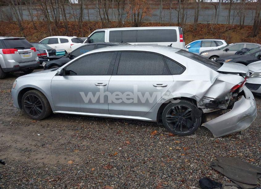 Photo 14 of 2015 Volkswagen Passat 1.8T S (VIN 1VWAT7A34FC005235)