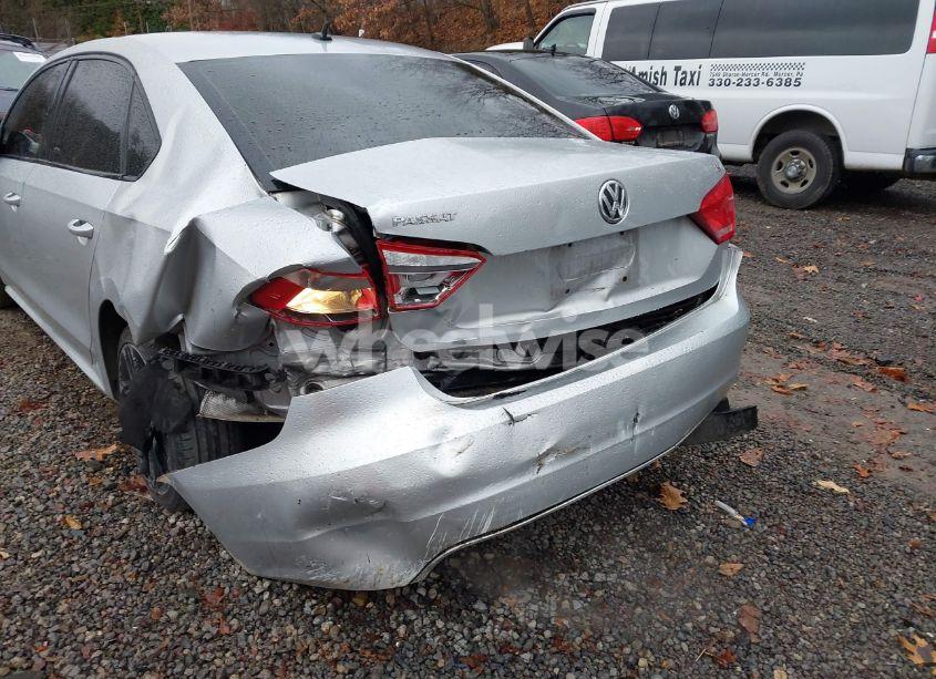 Photo 6 of 2015 Volkswagen Passat 1.8T S (VIN 1VWAT7A34FC005235)