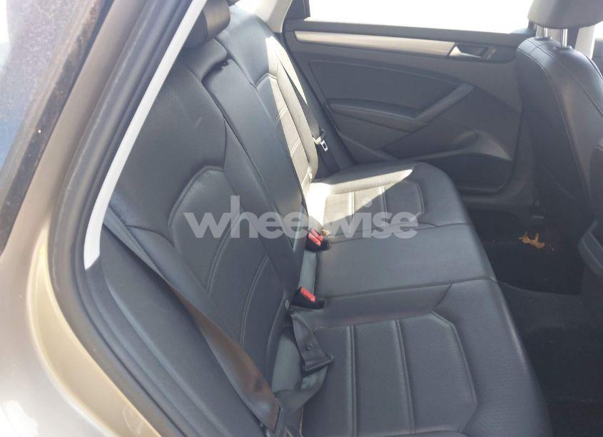 Photo 8 of 2015 Volkswagen Passat 1.8T WOLFSBURG EDITION (VIN 1VWAT7A34FC032404)