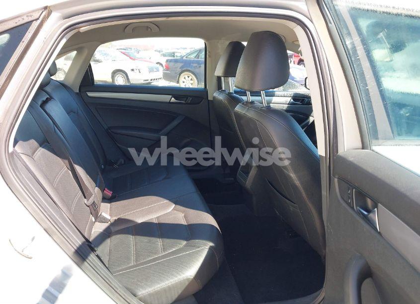 Photo 8 of 2015 Volkswagen Passat 1.8T WOLFSBURG EDITION (VIN 1VWAT7A34FC042401)