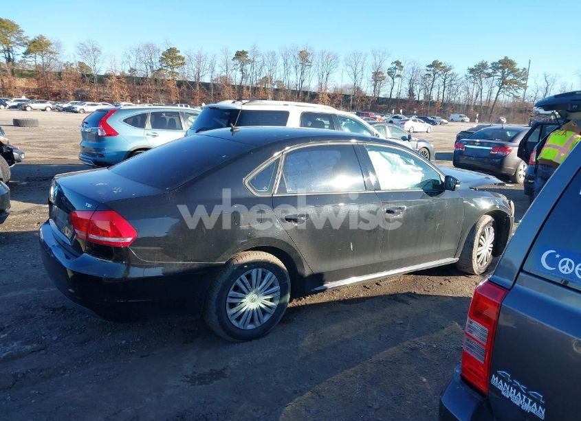 Photo 13 of 2015 Volkswagen Passat 1.8T S (VIN 1VWAT7A34FC044696)