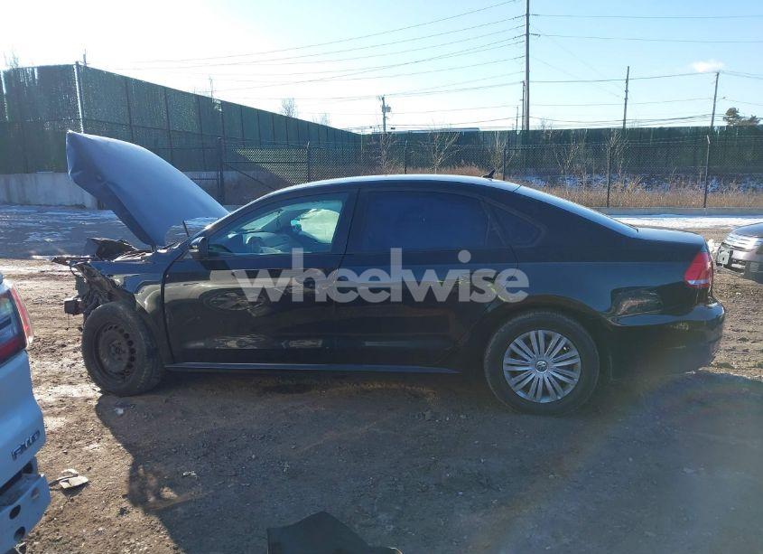 Photo 14 of 2015 Volkswagen Passat 1.8T S (VIN 1VWAT7A34FC044696)