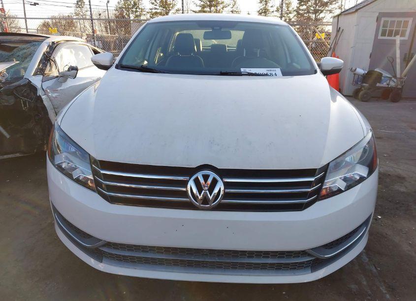 Photo 12 of 2015 Volkswagen Passat 1.8T WOLFSBURG EDITION (VIN 1VWAT7A34FC067718)