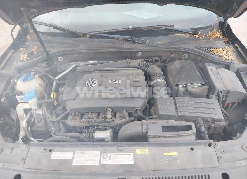 Photo 10 of 2015 Volkswagen Passat 1.8T S (VIN 1VWAT7A34FC068514)