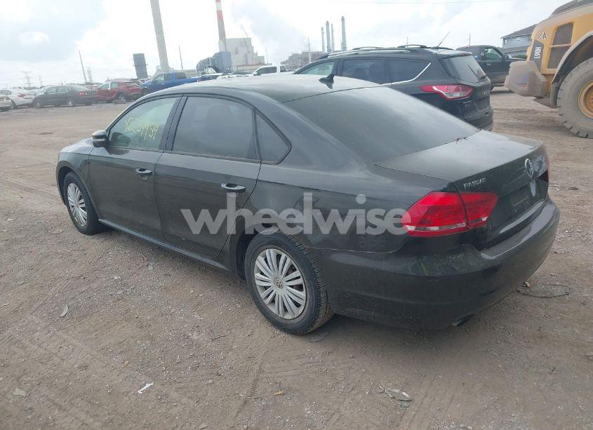 Photo 3 of 2015 Volkswagen Passat 1.8T S (VIN 1VWAT7A34FC068514)