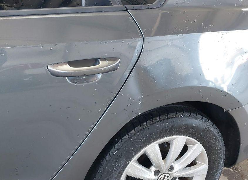 Photo 17 of 2015 Volkswagen Passat 1.8T WOLFSBURG EDITION (VIN 1VWAT7A34FC071767)