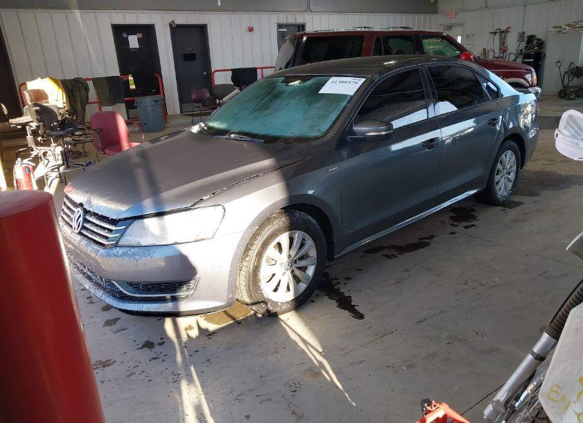 Photo 2 of 2015 Volkswagen Passat 1.8T WOLFSBURG EDITION (VIN 1VWAT7A34FC071767)