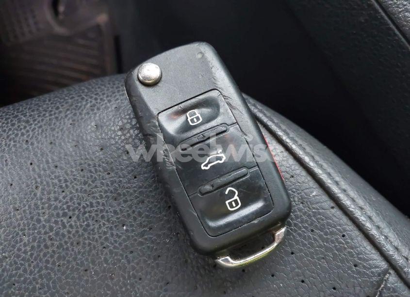 Photo 11 of 2015 Volkswagen Passat 1.8T LIMITED EDITION (VIN 1VWAT7A34FC089282)