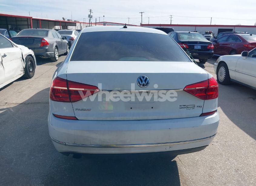 Photo 16 of 2016 Volkswagen Passat 1.8T S (VIN 1VWAT7A34GC066828)