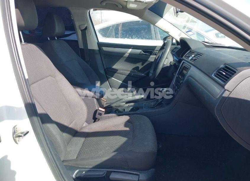 Photo 5 of 2016 Volkswagen Passat 1.8T S (VIN 1VWAT7A34GC066828)