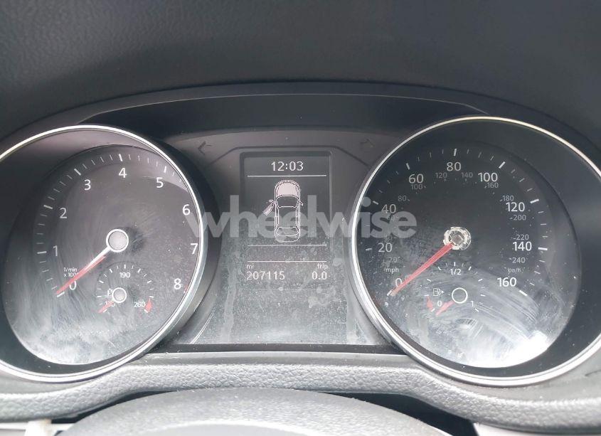 Photo 7 of 2017 Volkswagen Passat 1.8T S (VIN 1VWAT7A34HC003813)