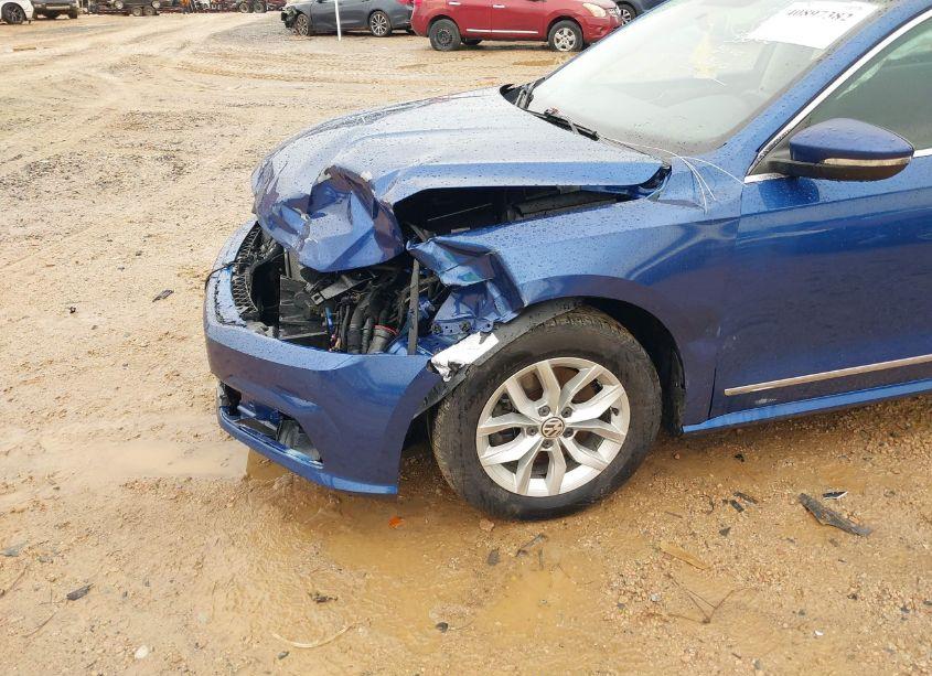 Photo 18 of 2017 Volkswagen Passat 1.8T S (VIN 1VWAT7A34HC013791)