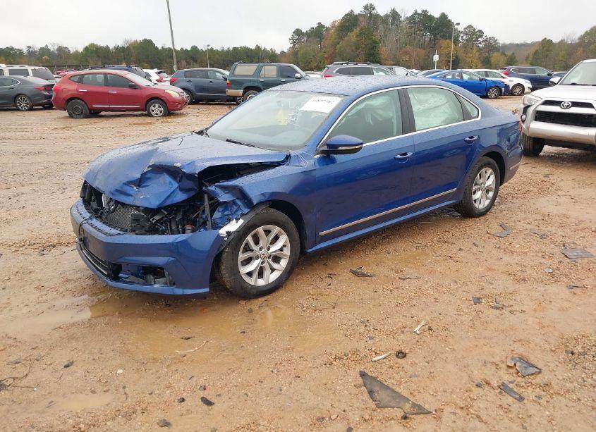 Photo 2 of 2017 Volkswagen Passat 1.8T S (VIN 1VWAT7A34HC013791)