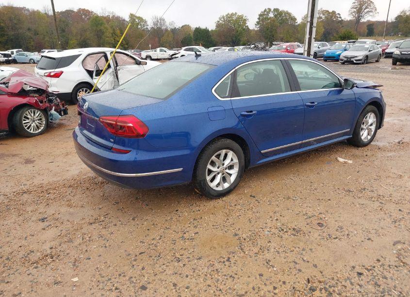 Photo 4 of 2017 Volkswagen Passat 1.8T S (VIN 1VWAT7A34HC013791)